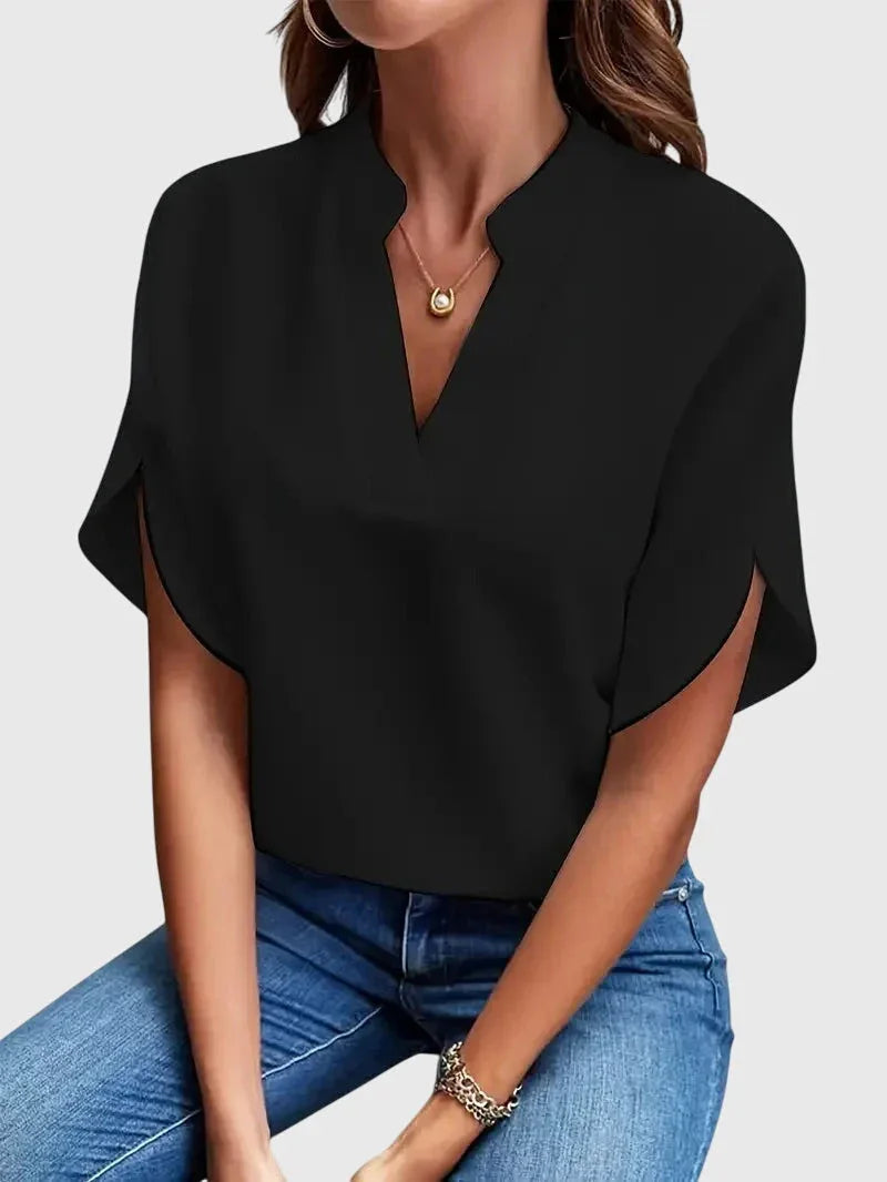 Lainey | Soft and Elegant V-Neck Shirt